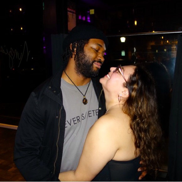 Meet your Posher, Cyn - Picture 2 of 2